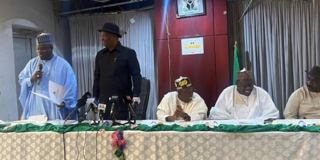 Former APC Chairman, Ganduje Inaugurated As Chairman Of Nigerian Airports Authority, FAAN Board