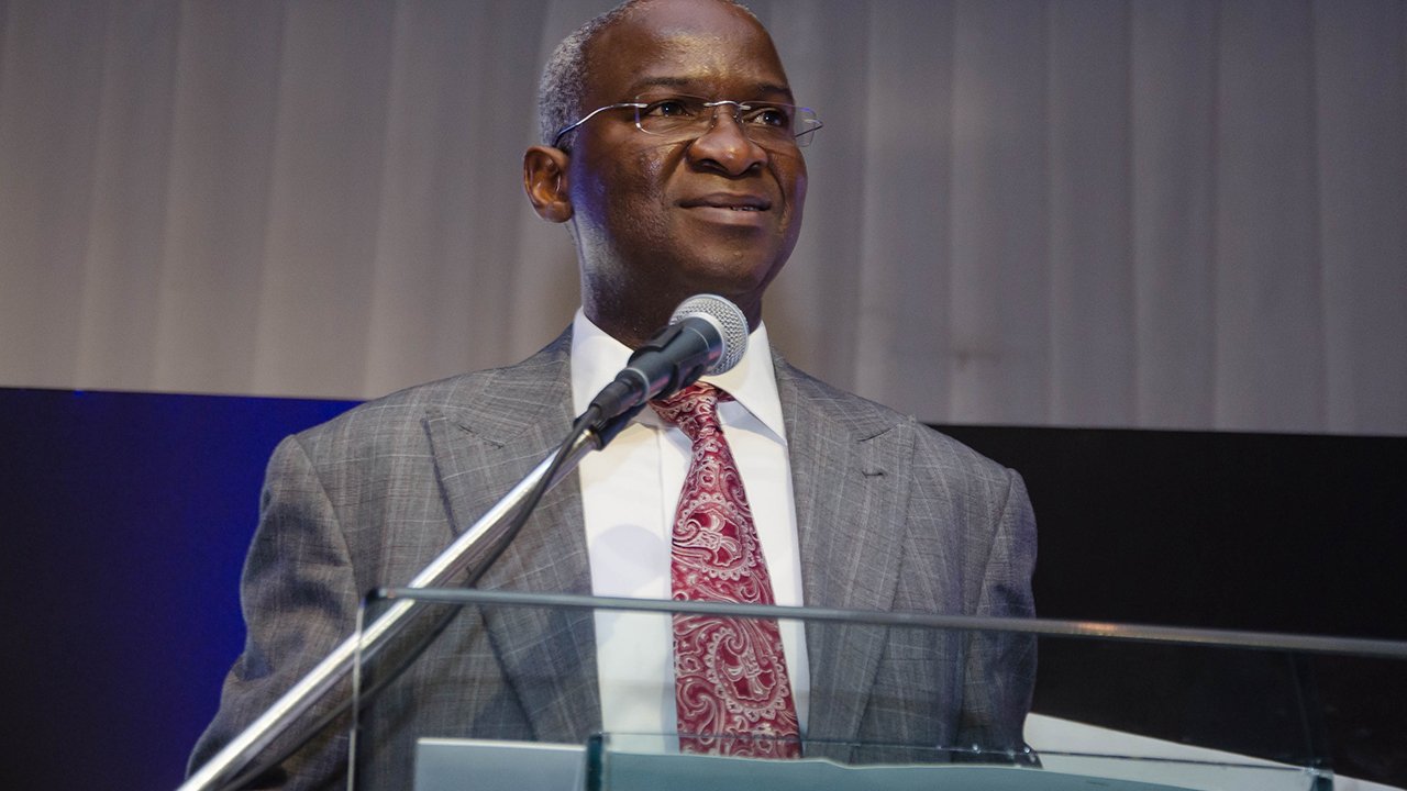 Fashola: Local Government Autonomy Is Not Realistic