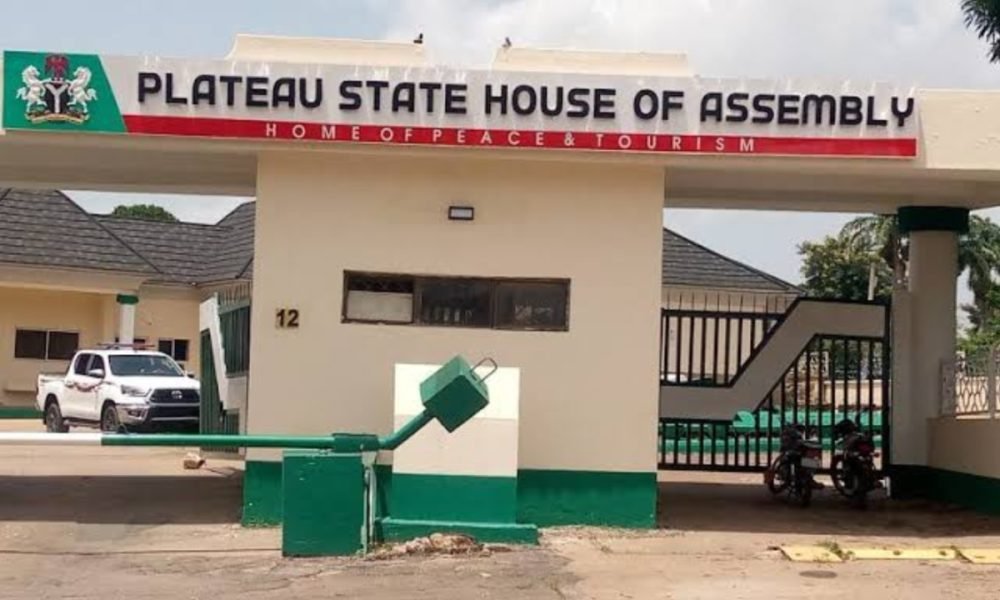 2027: Plateau Assembly endorses Tinubu, warns opposition parties to stay away